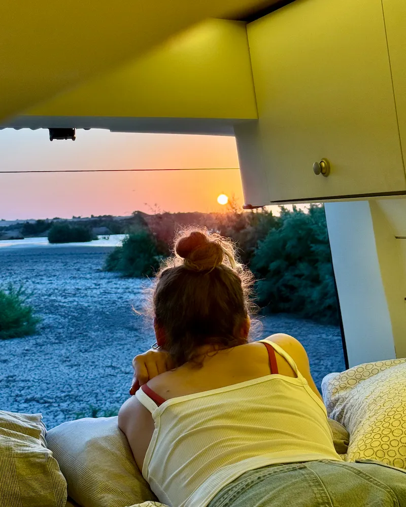 Van aménagé Van Maroc — alternative au camping-car classique au Maroc